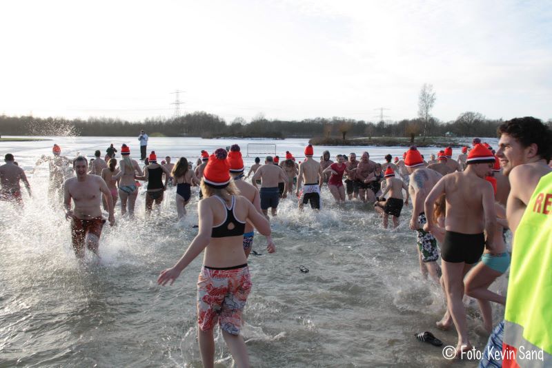 nieuwjaarsduik wierden