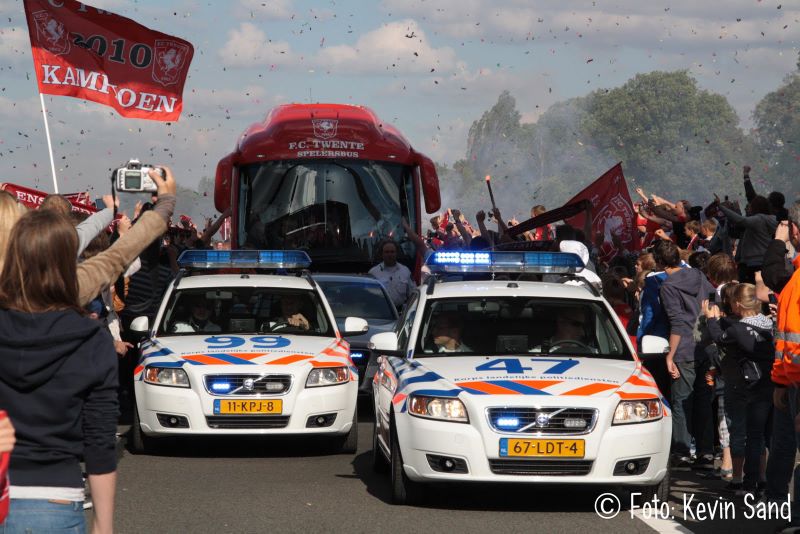 uitzwaaien fc twente