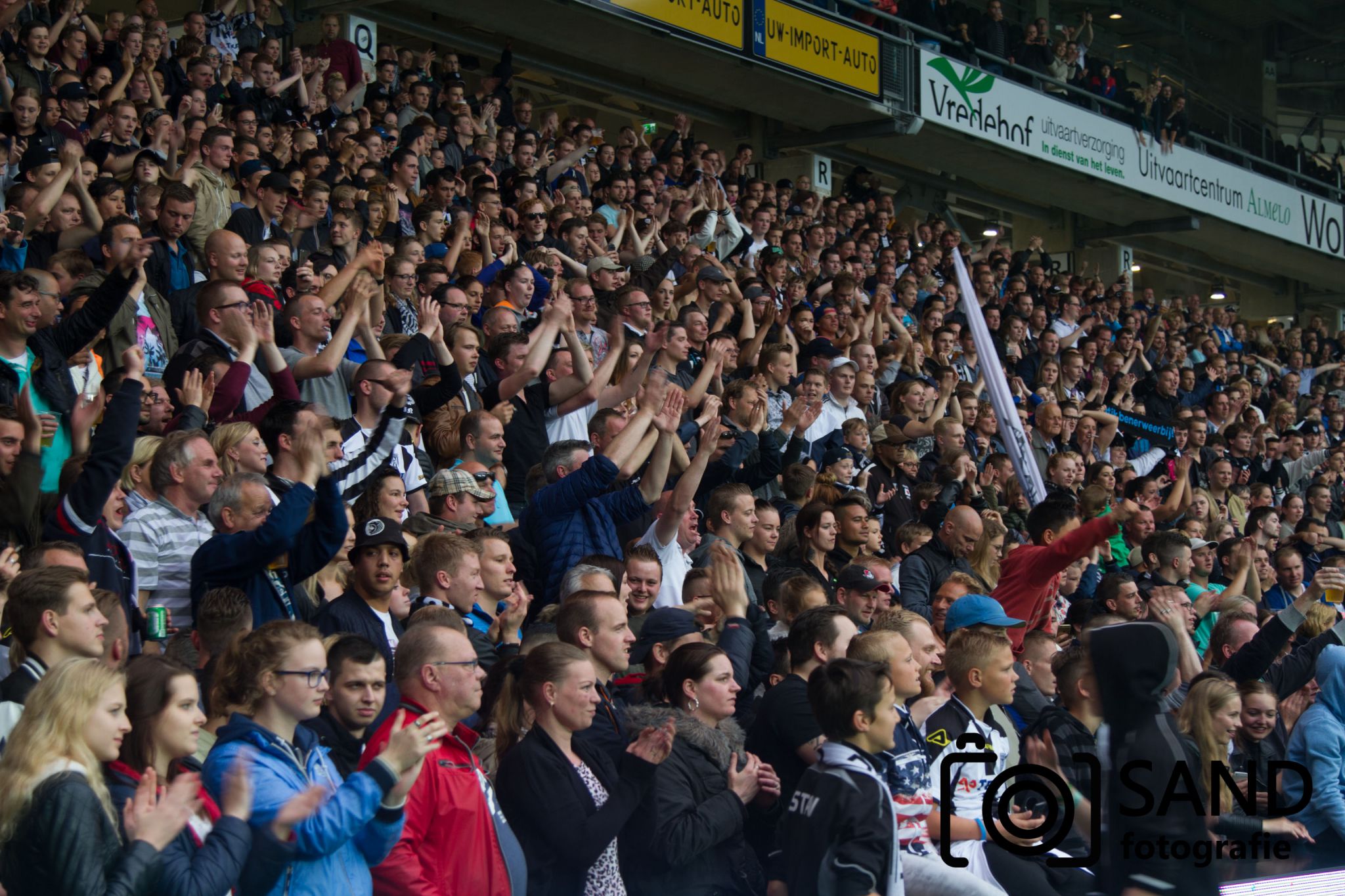 Heracles Almelo viert feest door behalen Europees voetbal 2016 Sand Fotografie