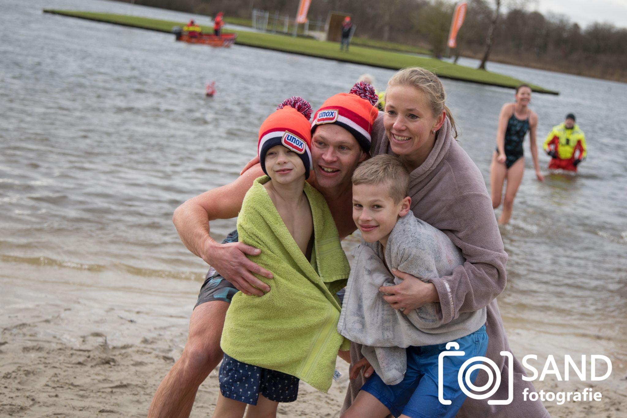 Nieuwjaarsduik 2018 op het Lage Veld in Wierden Sand Fotografie