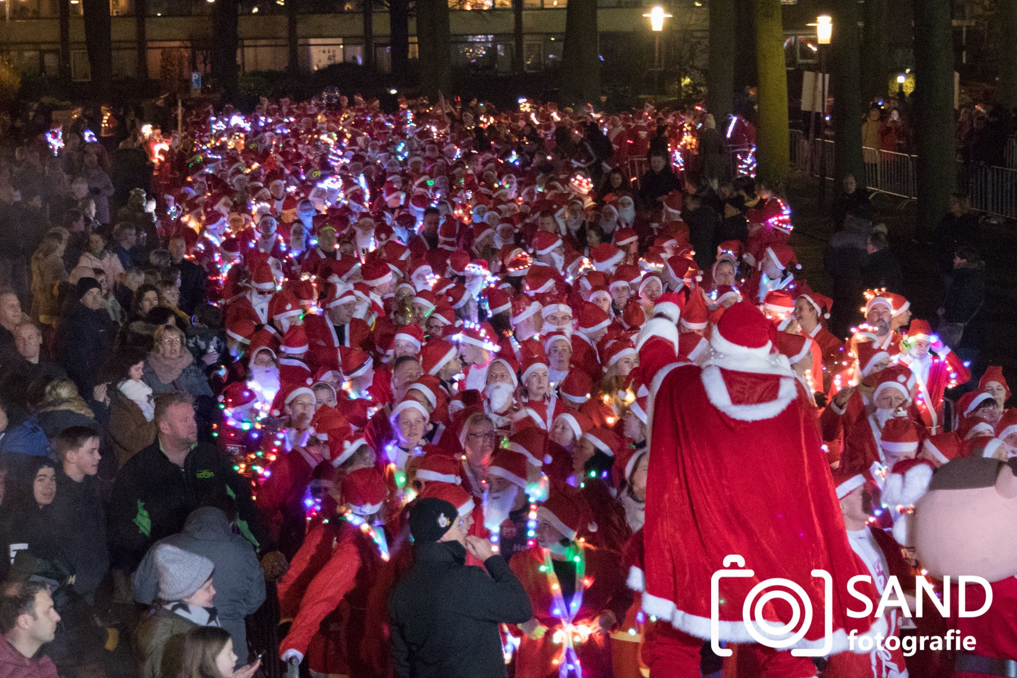 13-12-'19 Santa Run Fun  Vriezenveen Sand Fotografie