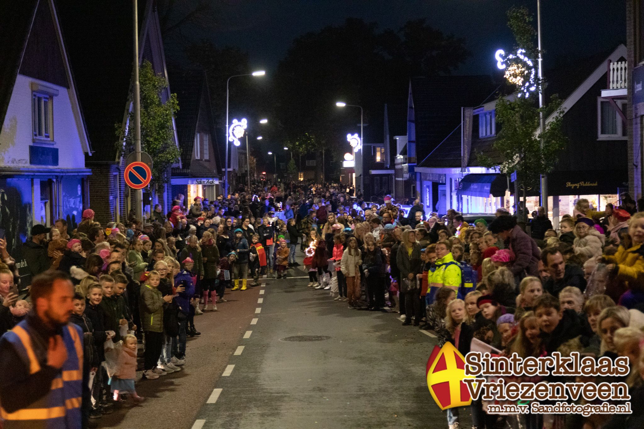 Verlichte Sinterklaasintocht 12 november 2022 Vriezenveen Sand Fotografie