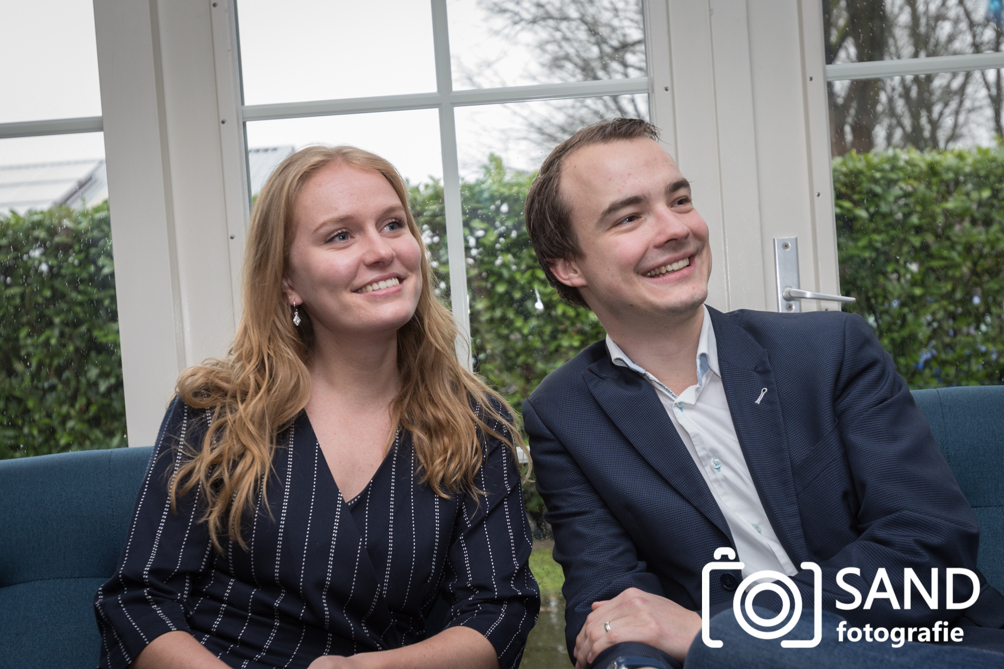 Twee personen op de foto door Sand Fotografie